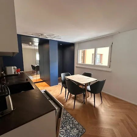 Modern, Comfortable & Place In Шале